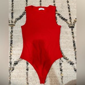NWOT Babaton ribbed bodysuit - Aritzia